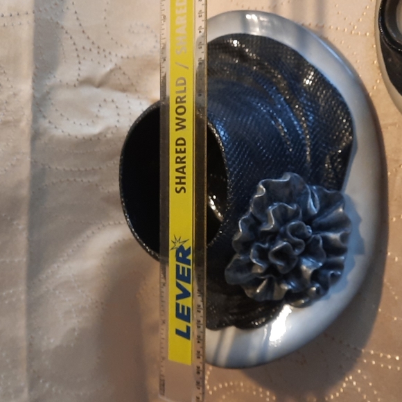 Garden Diva Sunday best hat planters and candle containers. - Picture 4 of 8